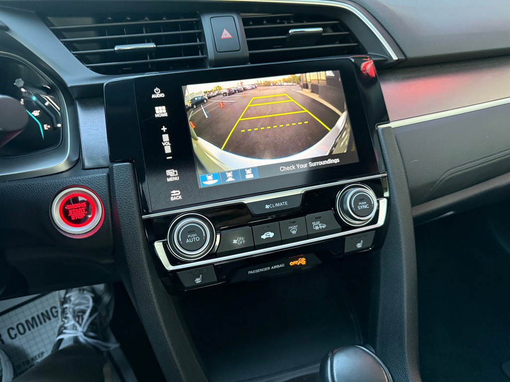 2017 Honda Civic Image 17