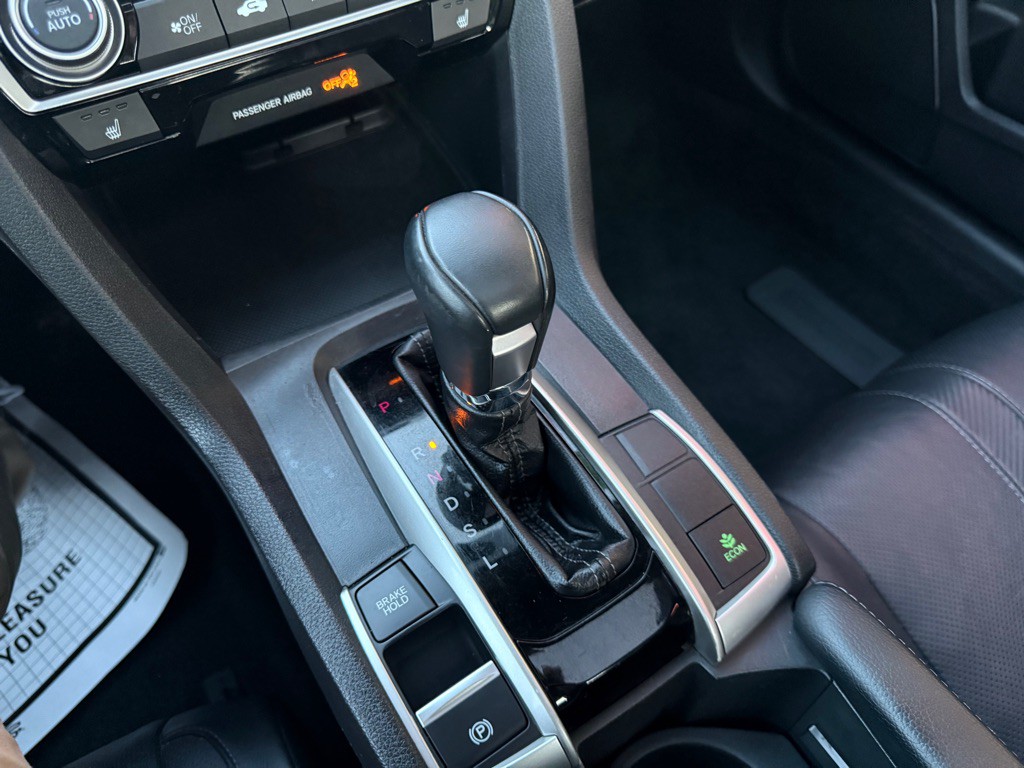 2017 Honda Civic Image 18