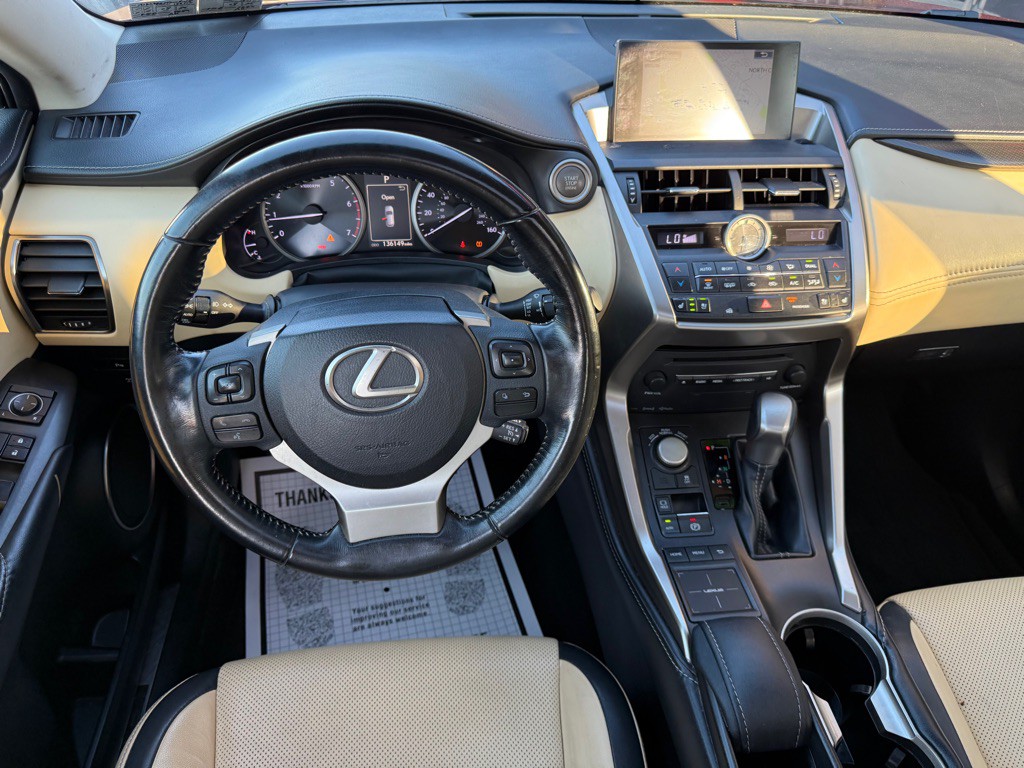 2015 Lexus NX Image 11