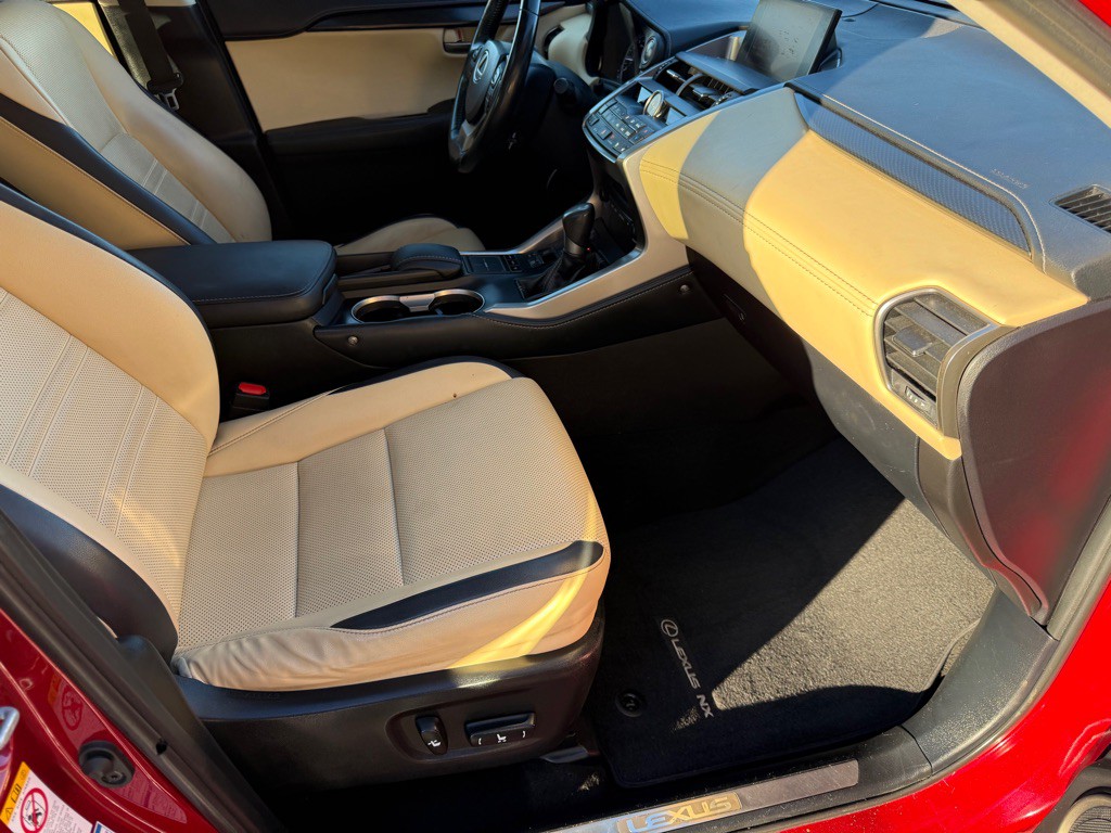 2015 Lexus NX Image 29