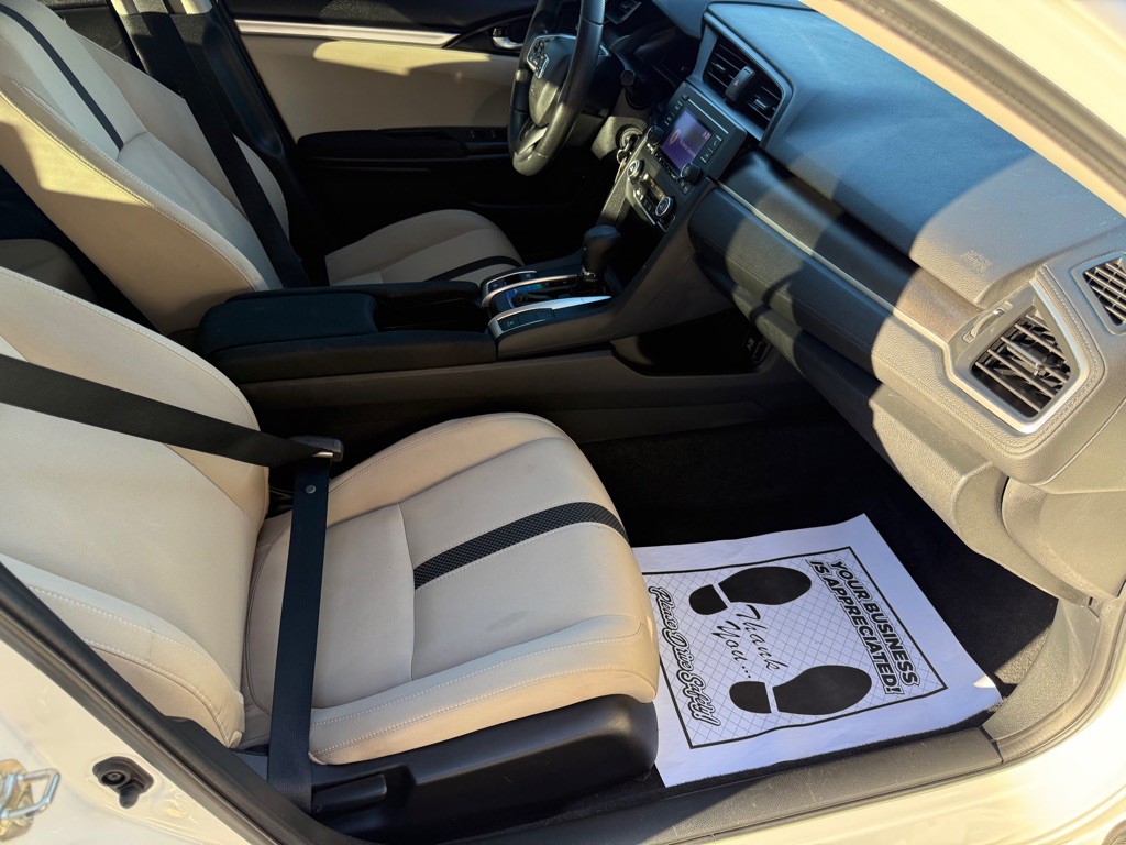 2019 Honda Civic Image 23