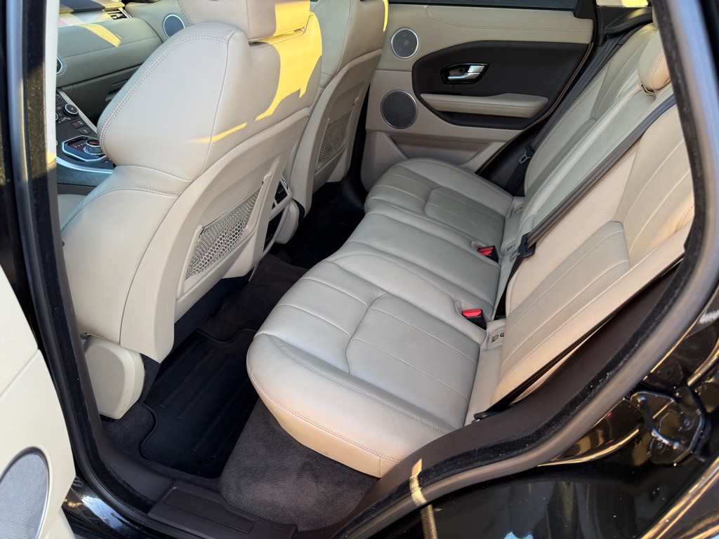 2016 Land Rover Range Rover Evoque Image 19