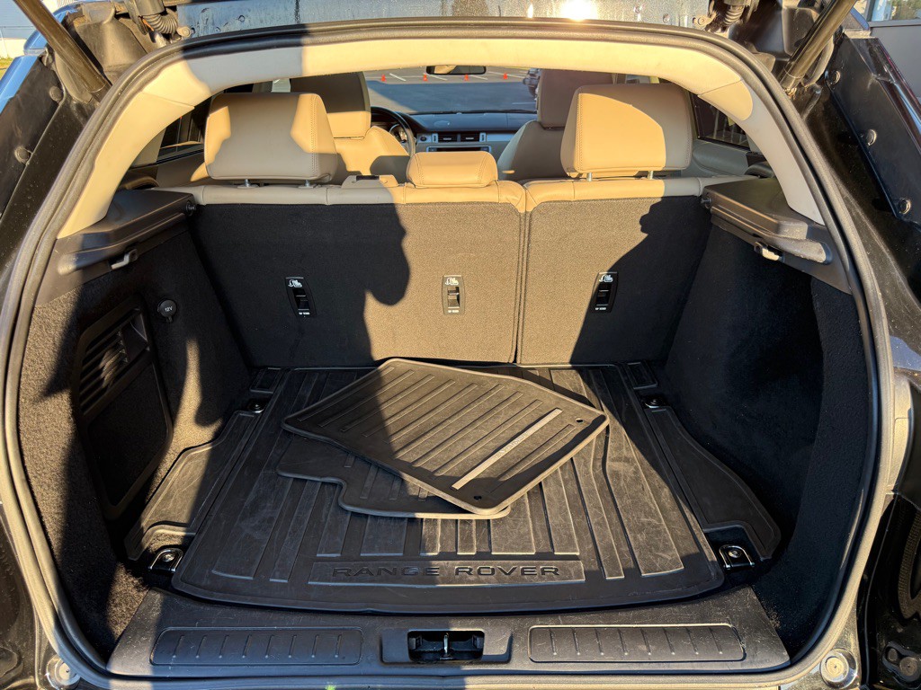 2016 Land Rover Range Rover Evoque Image 22