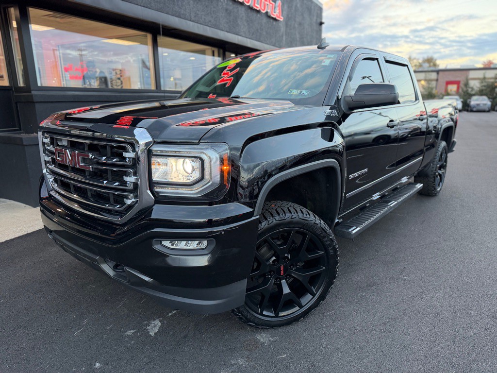 2017 GMC Sierra Image 2