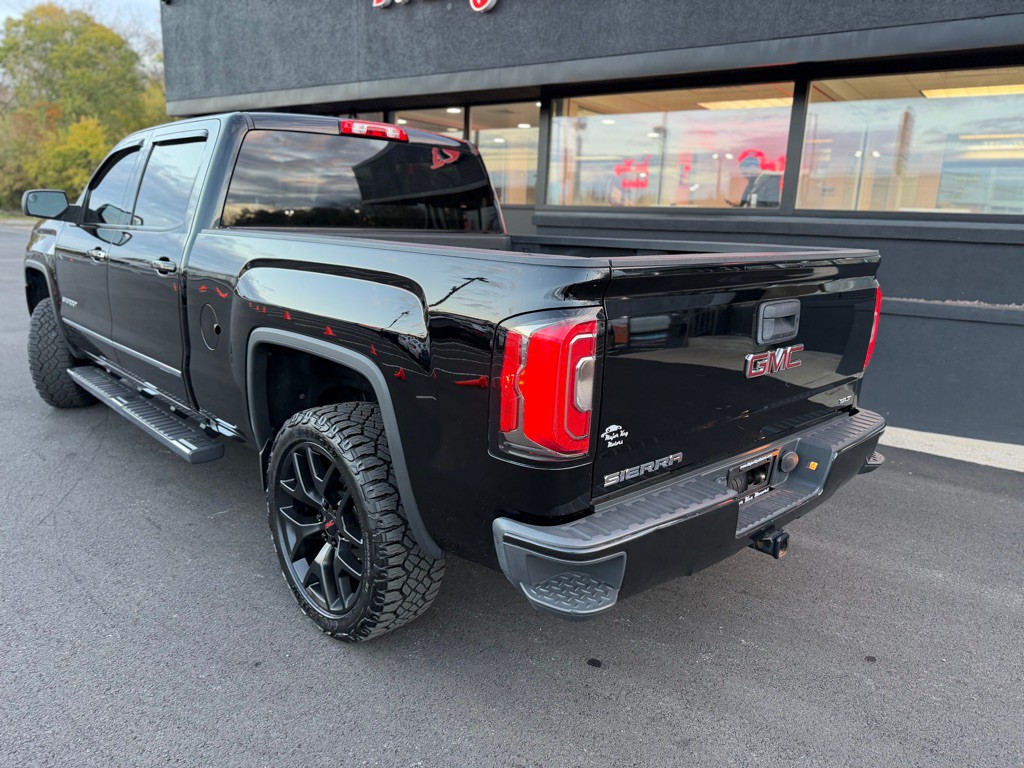 2017 GMC Sierra Image 4