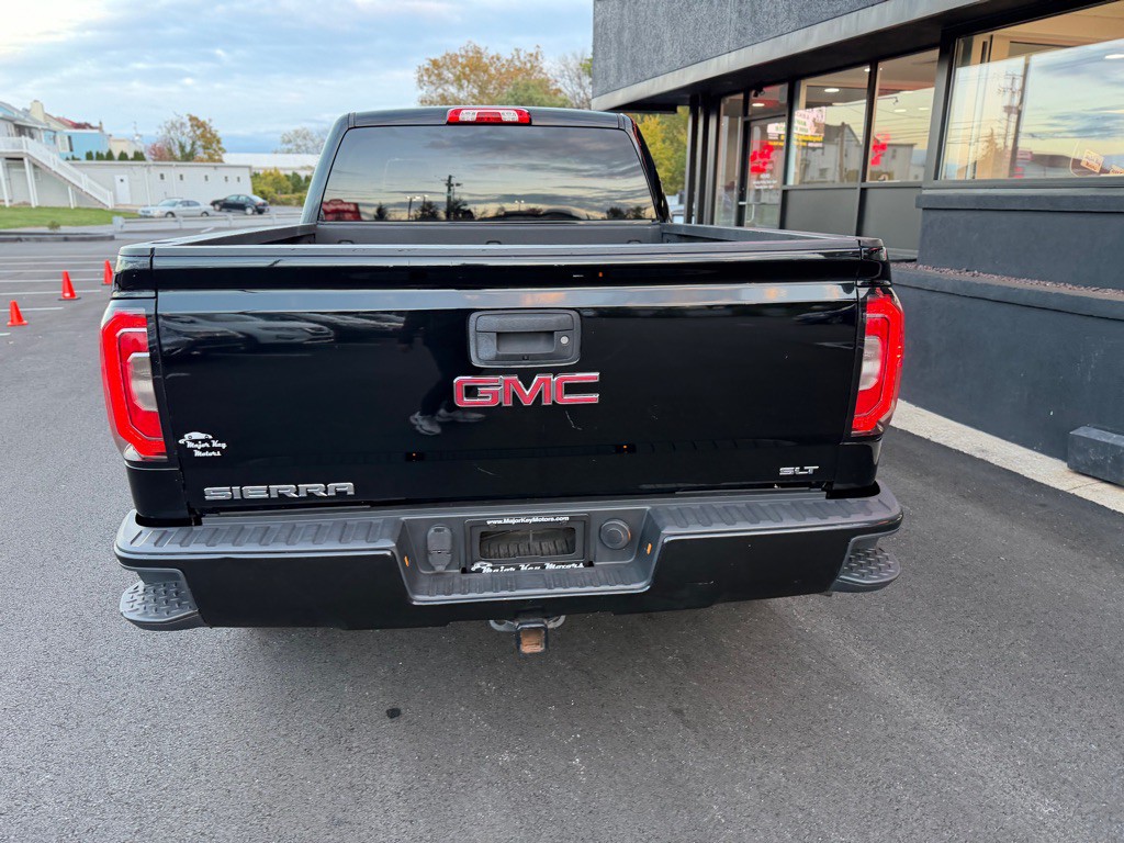 2017 GMC Sierra Image 5