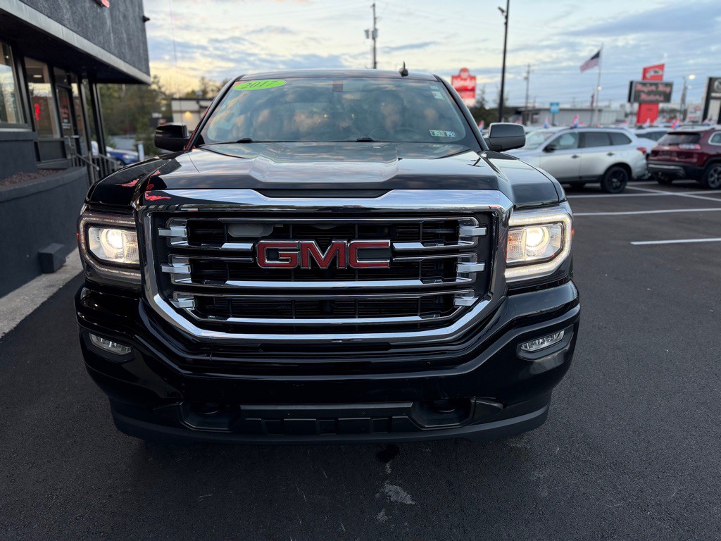 2017 GMC Sierra Image 9