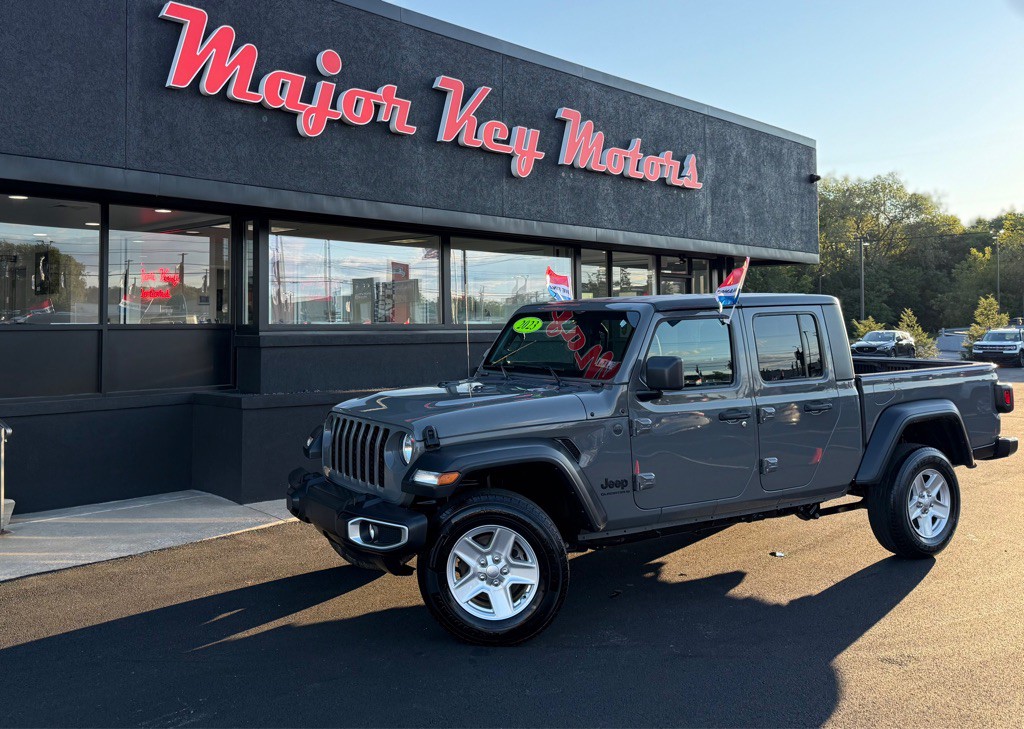 2023 Jeep Gladiator Image 1