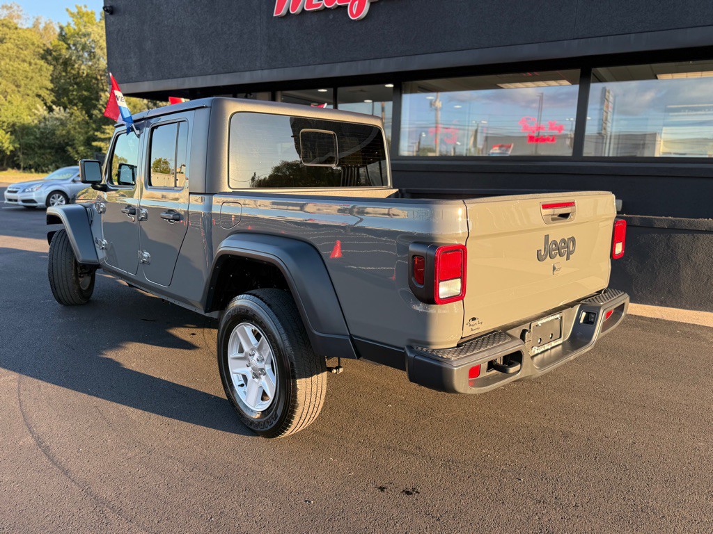 2023 Jeep Gladiator Image 5