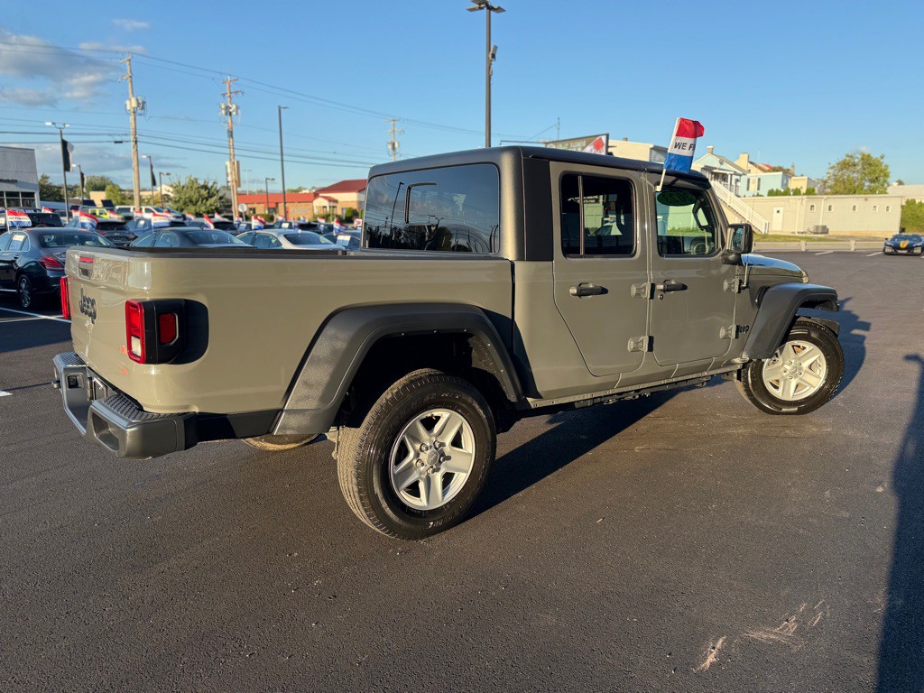2023 Jeep Gladiator Image 7