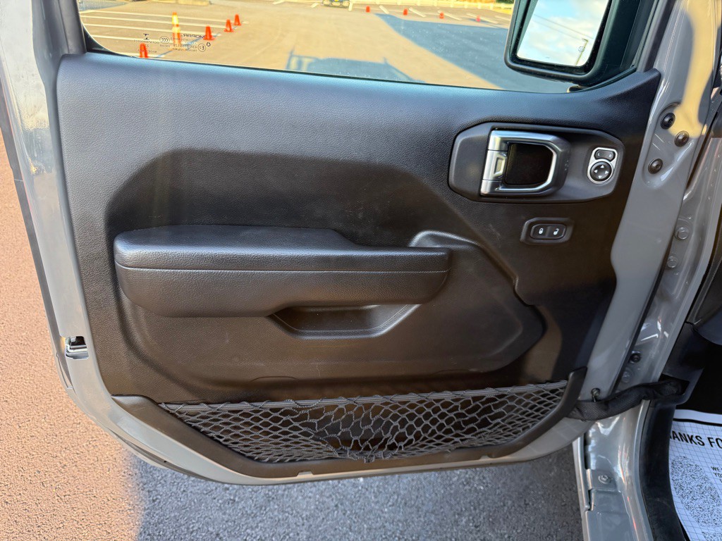 2023 Jeep Gladiator Image 11