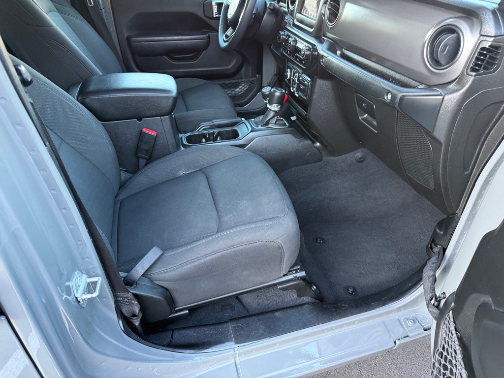 2023 Jeep Gladiator Image 22