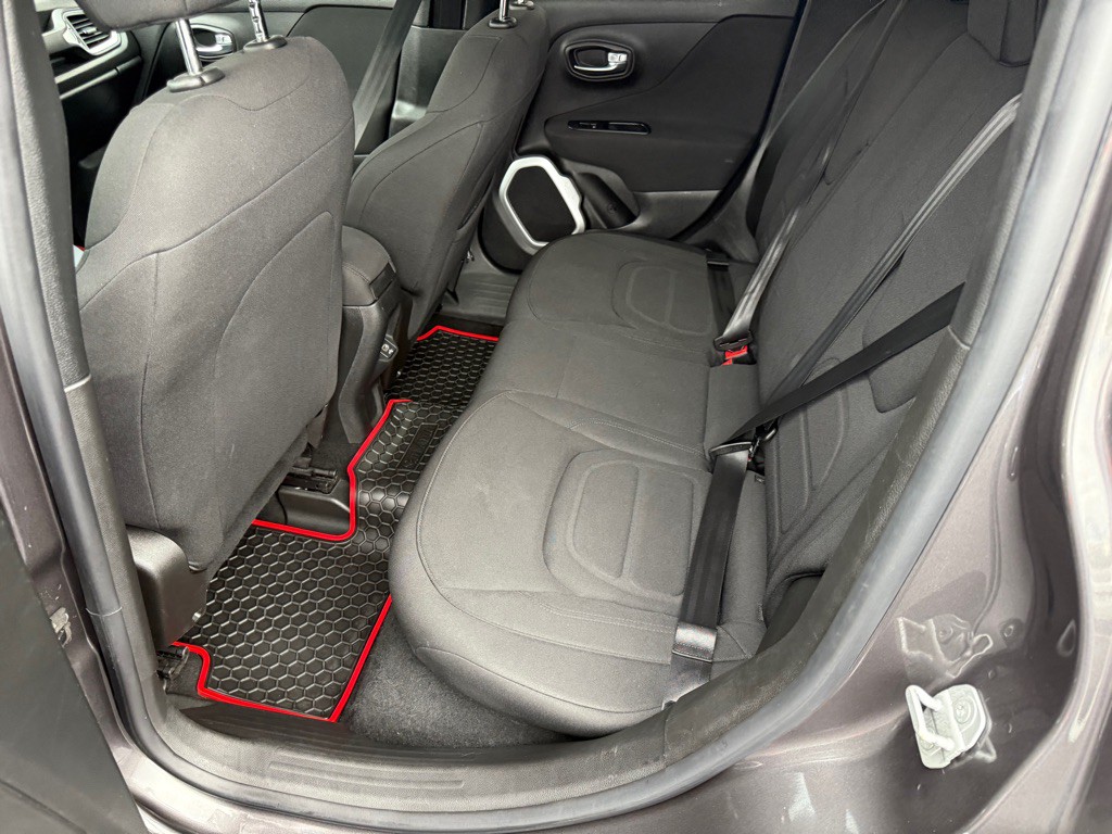 2018 Jeep Renegade Image 20