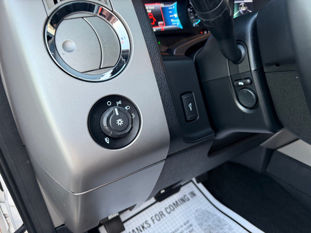 2017 Ford Expedition Image 14