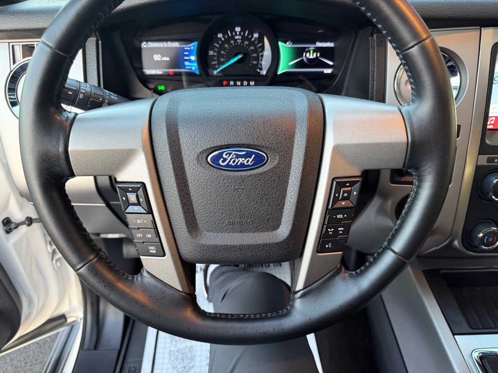 2017 Ford Expedition Image 16