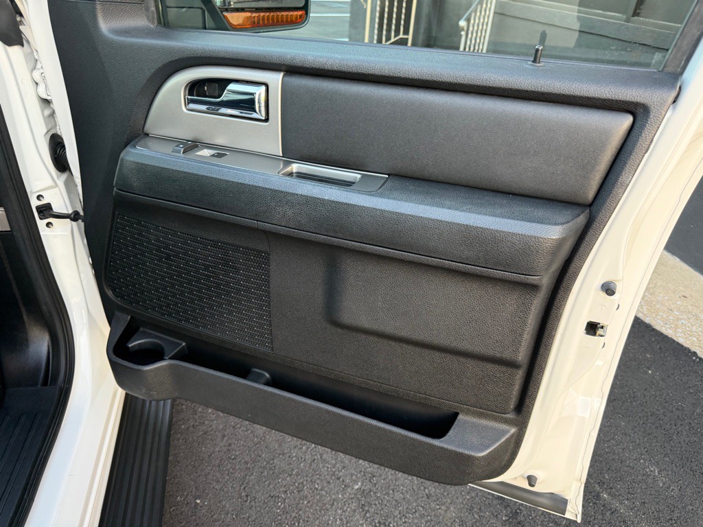 2017 Ford Expedition Image 28