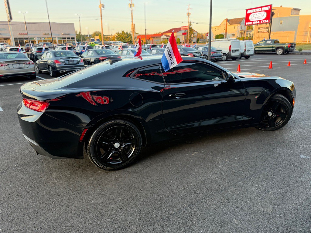 2018 Chevrolet Camaro Image 7