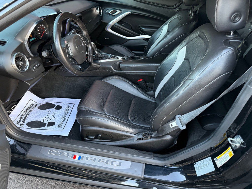 2018 Chevrolet Camaro Image 12