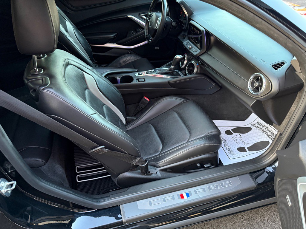2018 Chevrolet Camaro Image 22