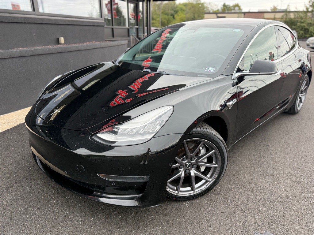 2018 Tesla Model 3 Image 2