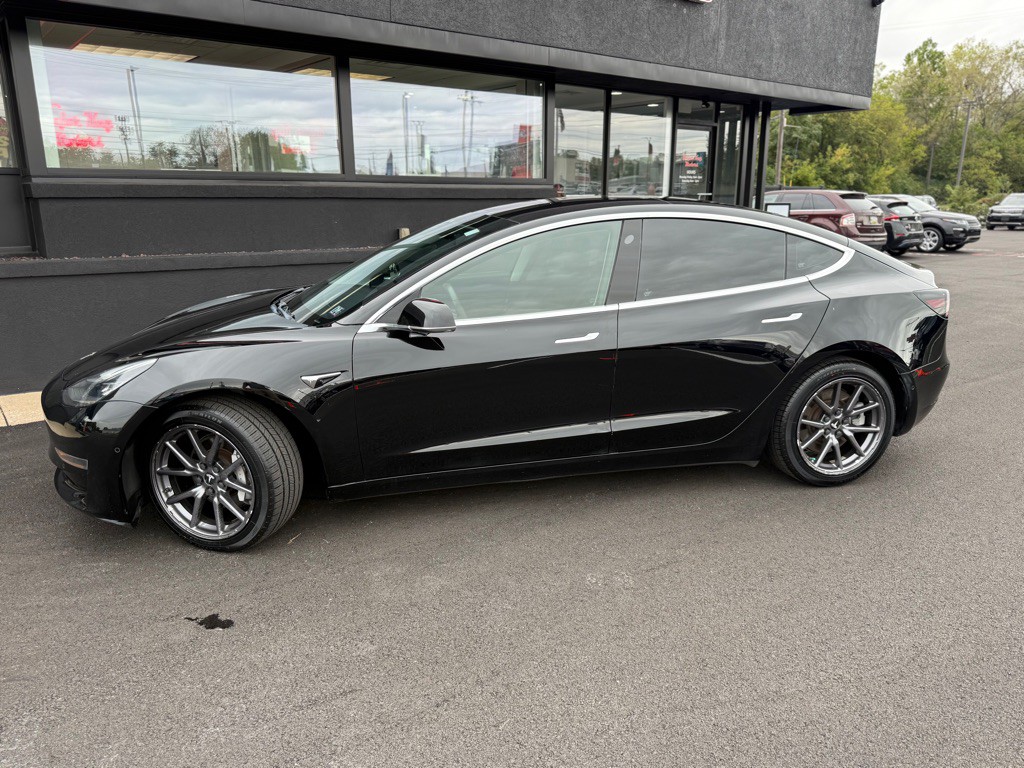 2018 Tesla Model 3 Image 3