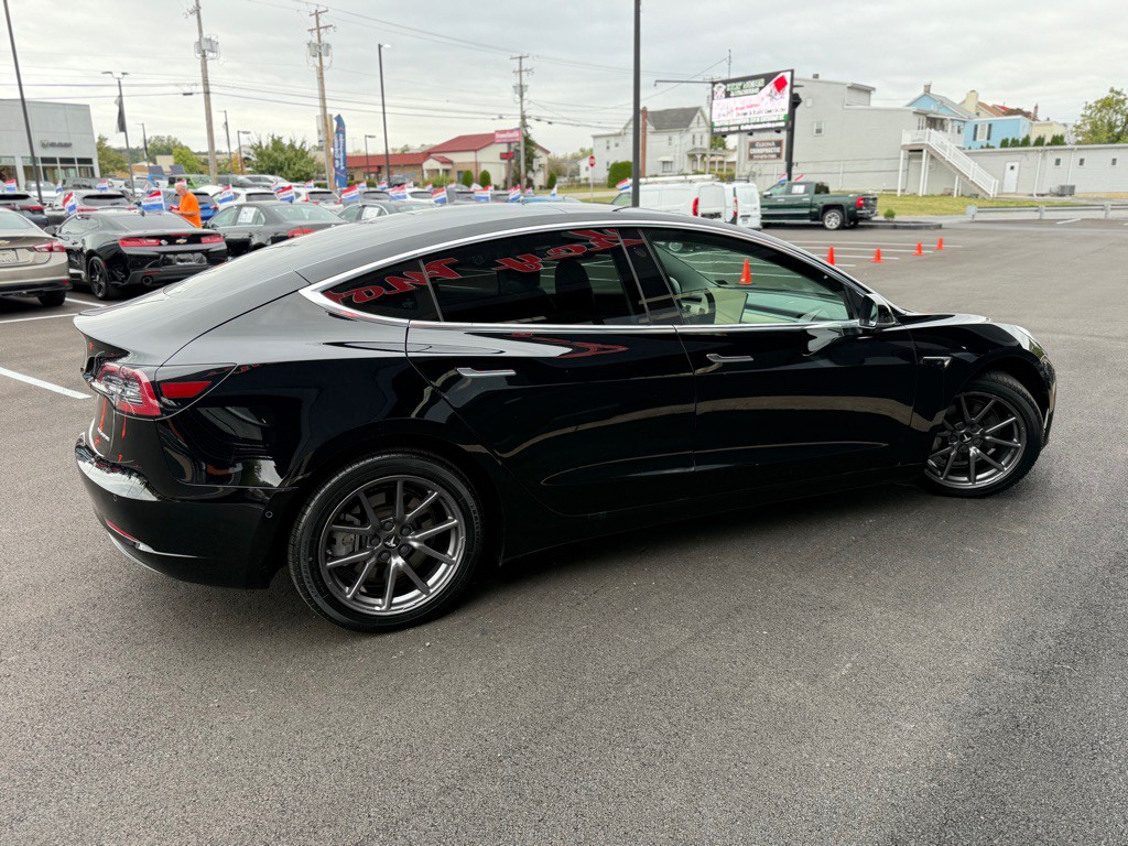 2018 Tesla Model 3 Image 7