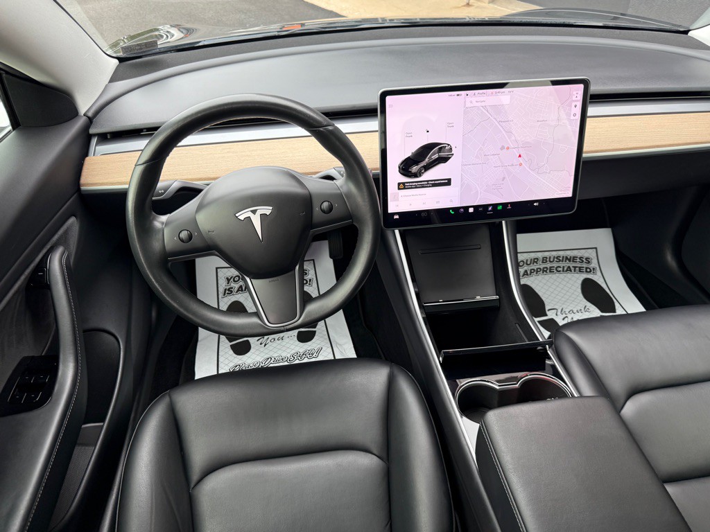 2018 Tesla Model 3 Image 10