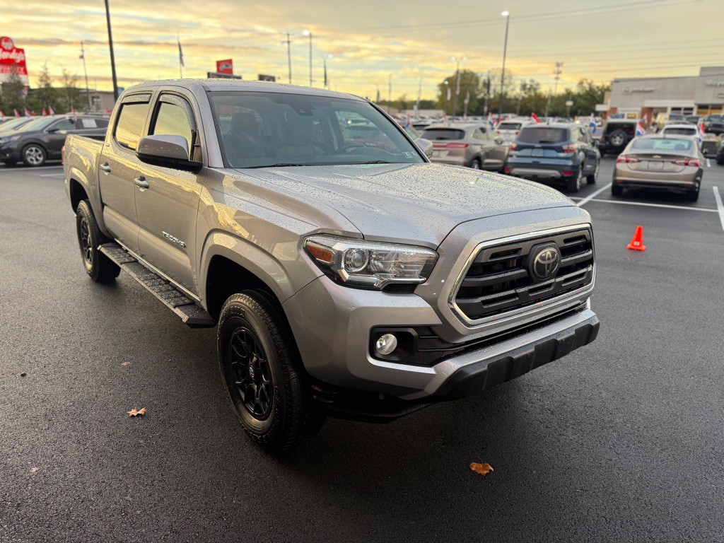 2018 Toyota Tacoma Image 8