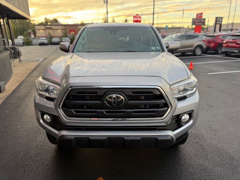 2018 Toyota Tacoma Image 9