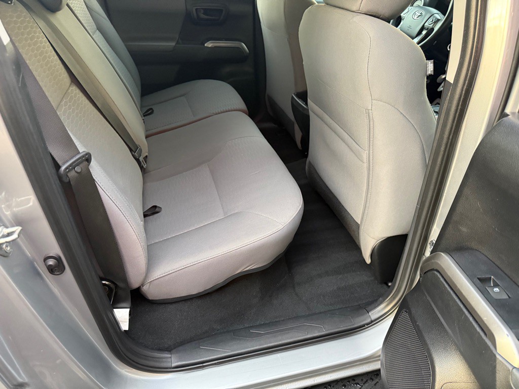 2018 Toyota Tacoma Image 23