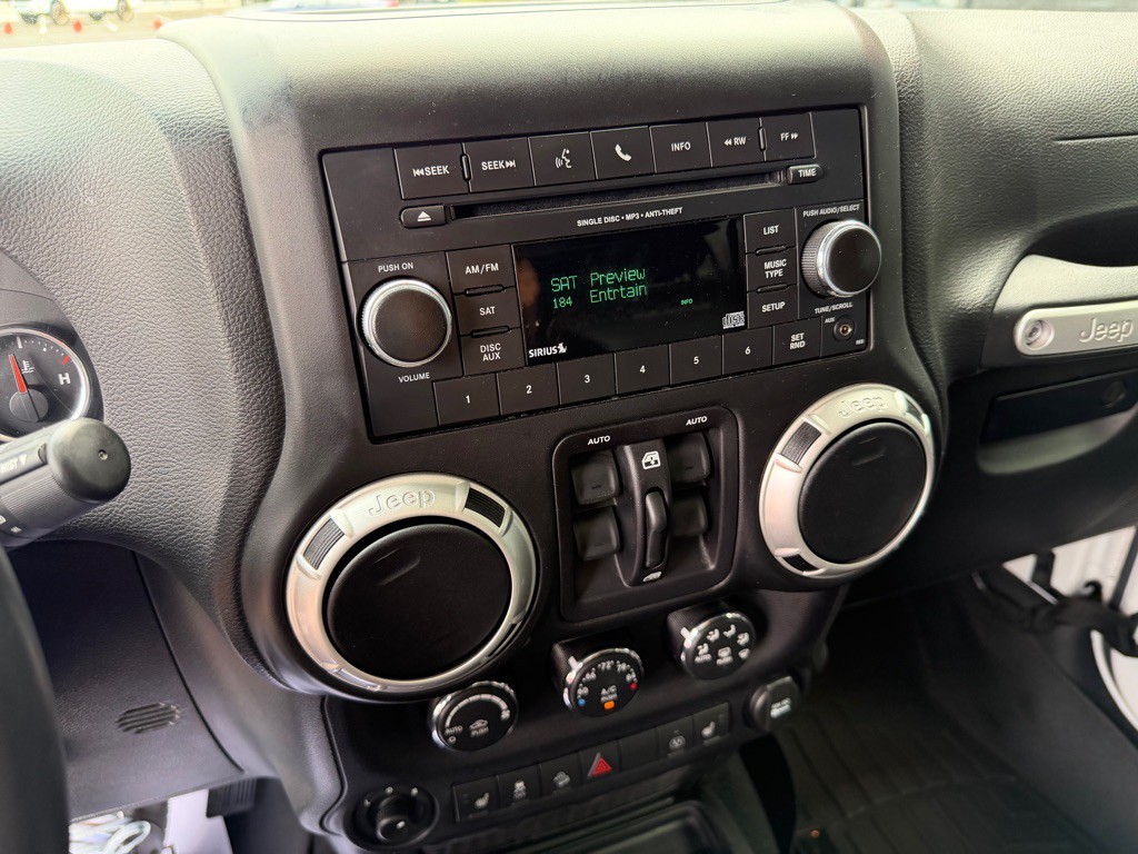 2017 Jeep Wrangler Unlimited Image 15