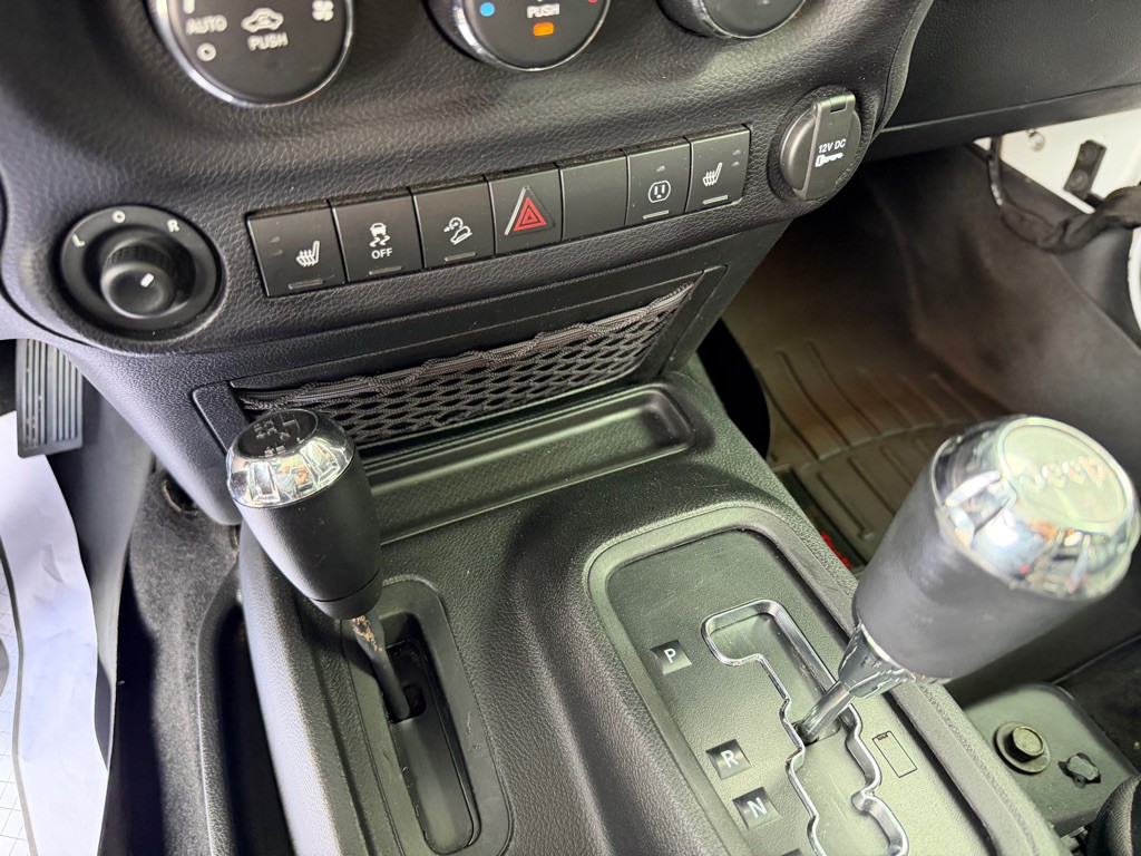 2017 Jeep Wrangler Unlimited Image 16