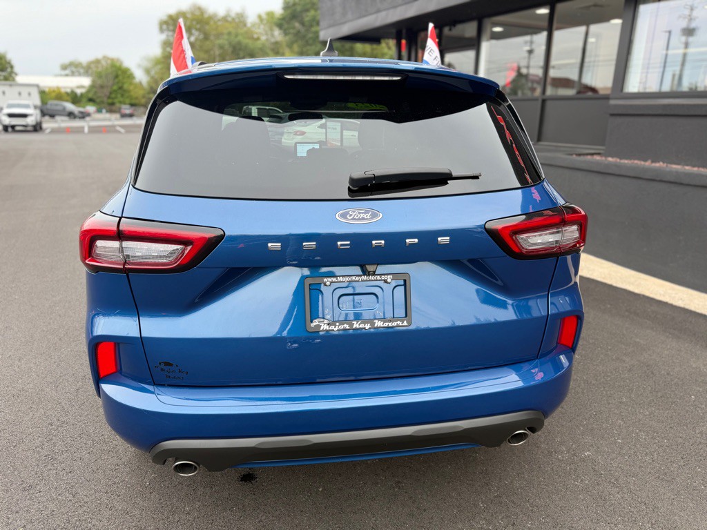 2023 Ford Escape Image 5