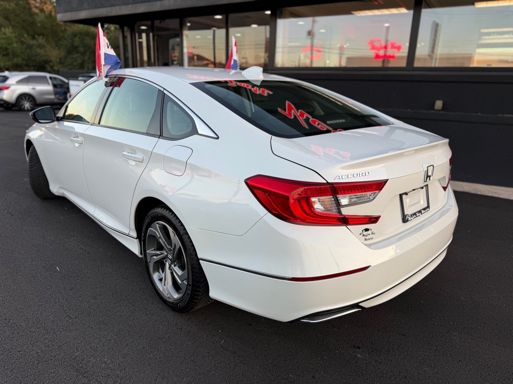 2018 Honda Accord Image 4