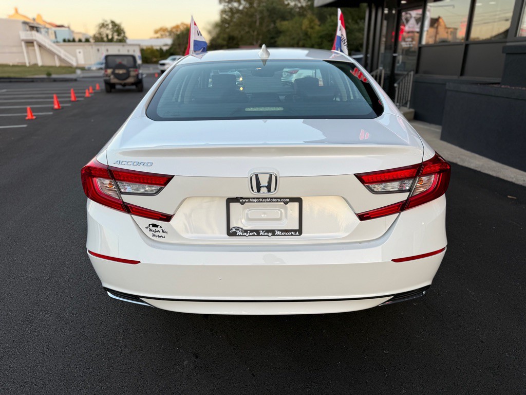2018 Honda Accord Image 5