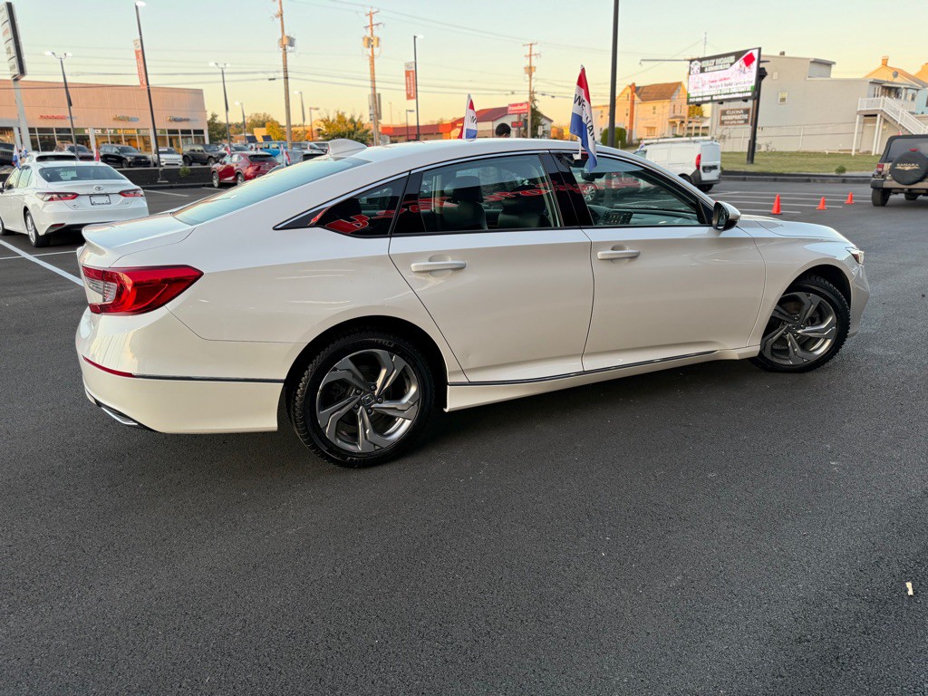 2018 Honda Accord Image 7