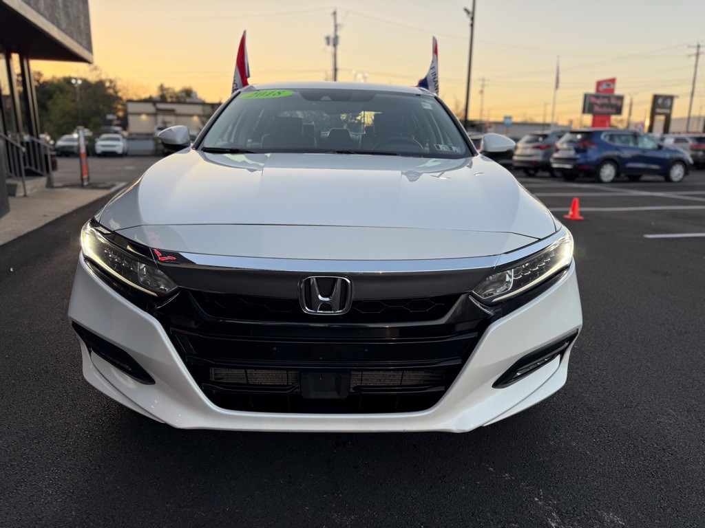 2018 Honda Accord Image 9