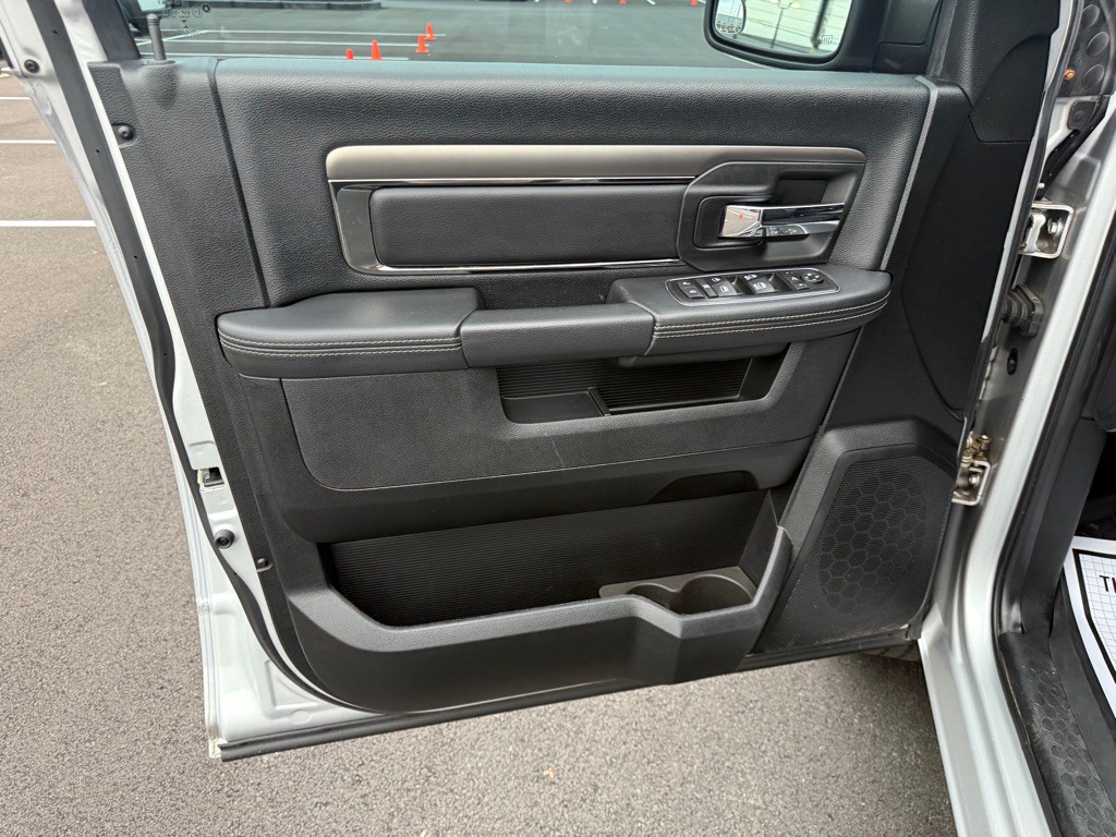 2017 RAM 1500 Image 10
