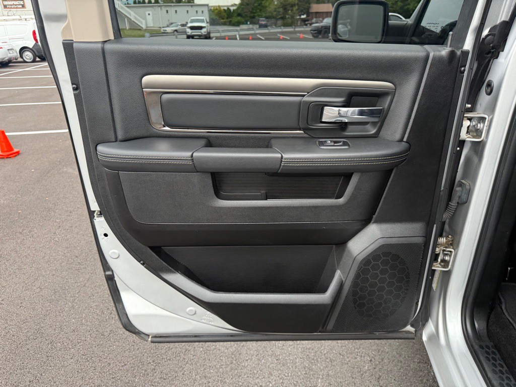 2017 RAM 1500 Image 17