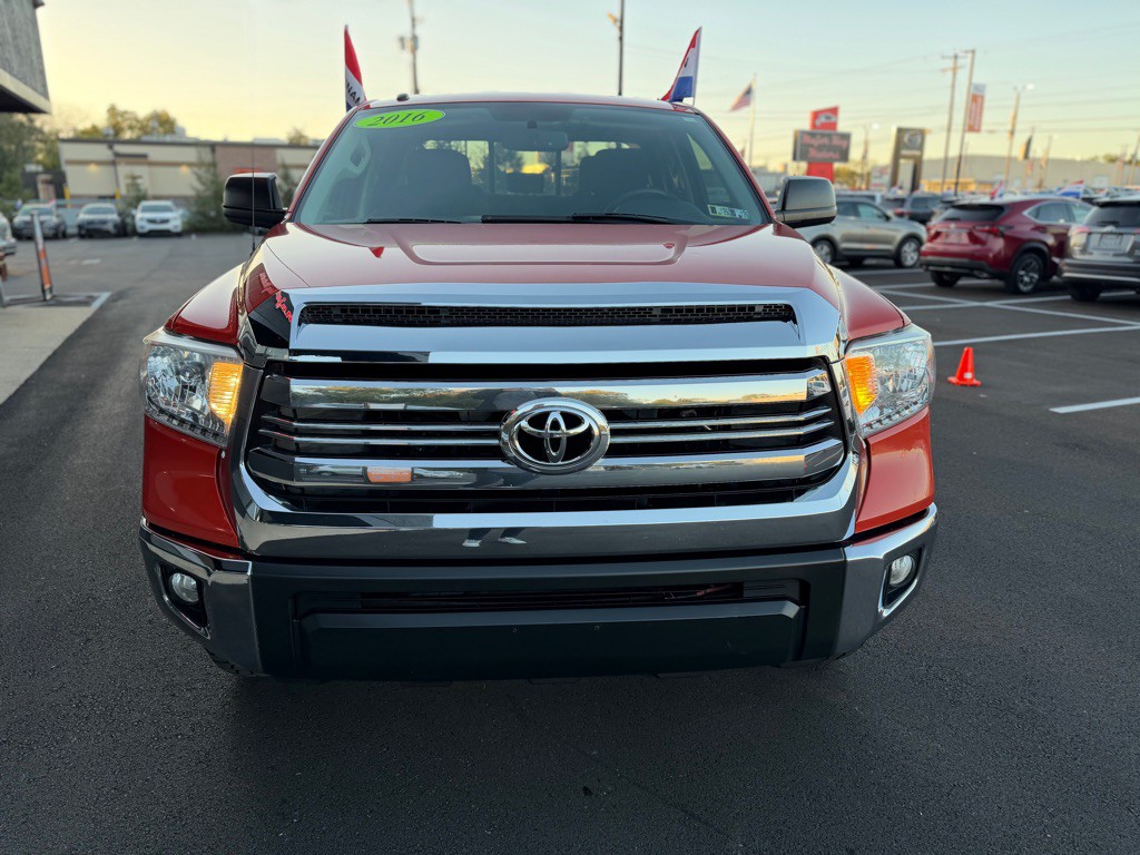 2016 Toyota Tundra Image 9