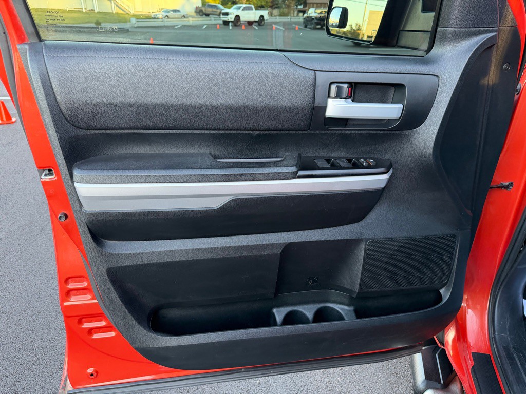 2016 Toyota Tundra Image 11