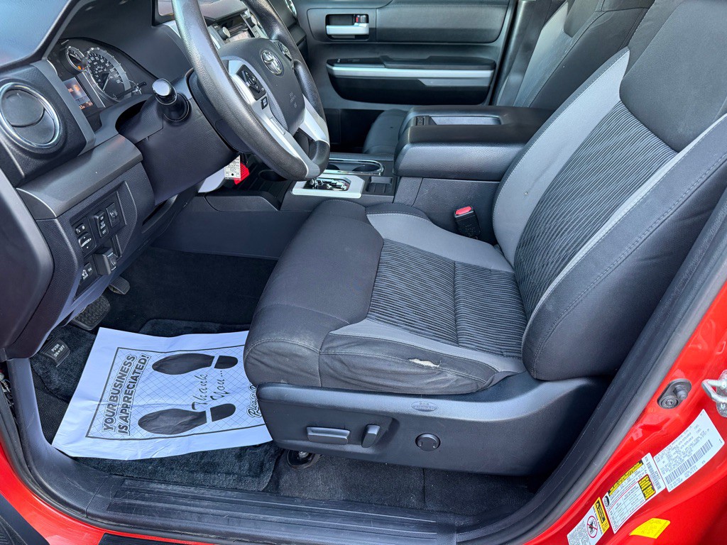2016 Toyota Tundra Image 12