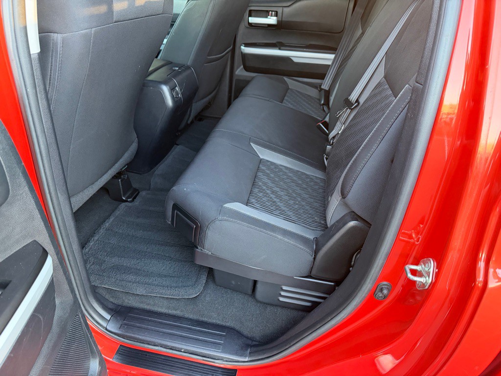 2016 Toyota Tundra Image 19
