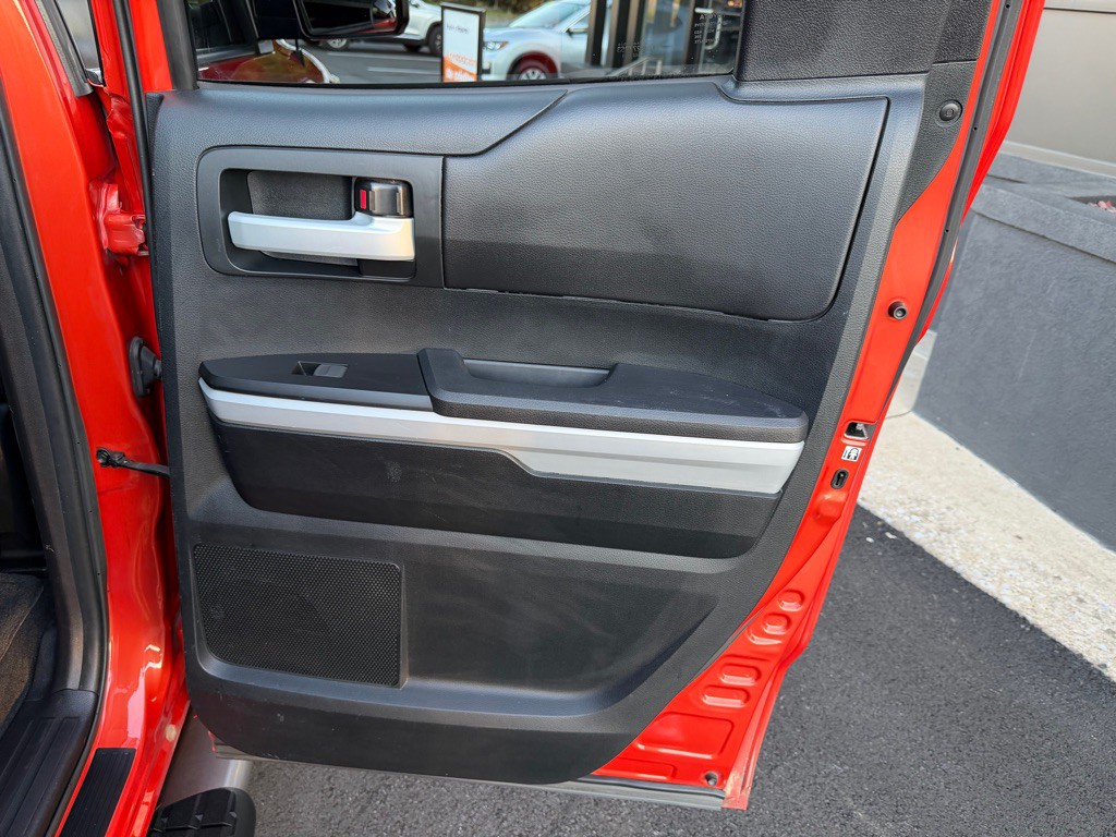 2016 Toyota Tundra Image 22