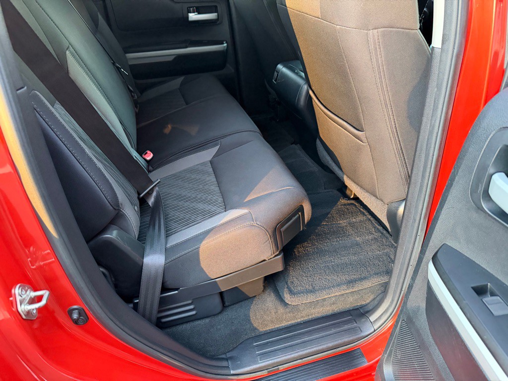 2016 Toyota Tundra Image 23