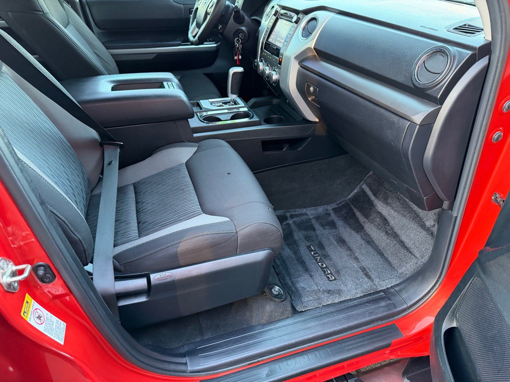 2016 Toyota Tundra Image 25