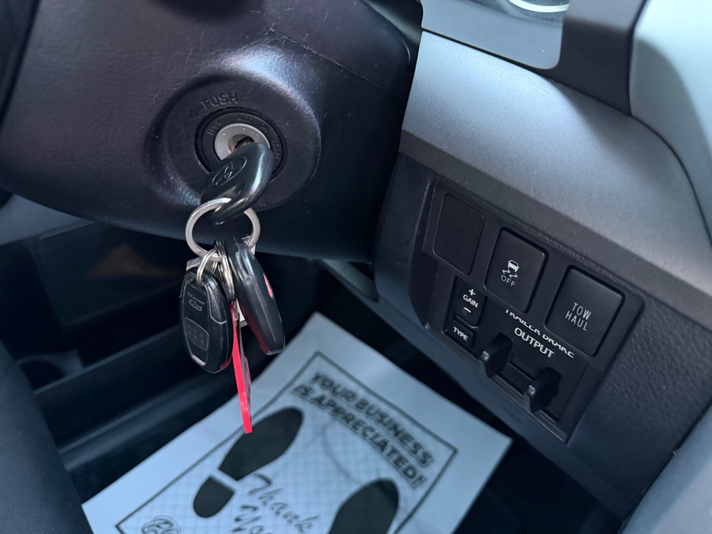 2016 Toyota Tundra Image 27