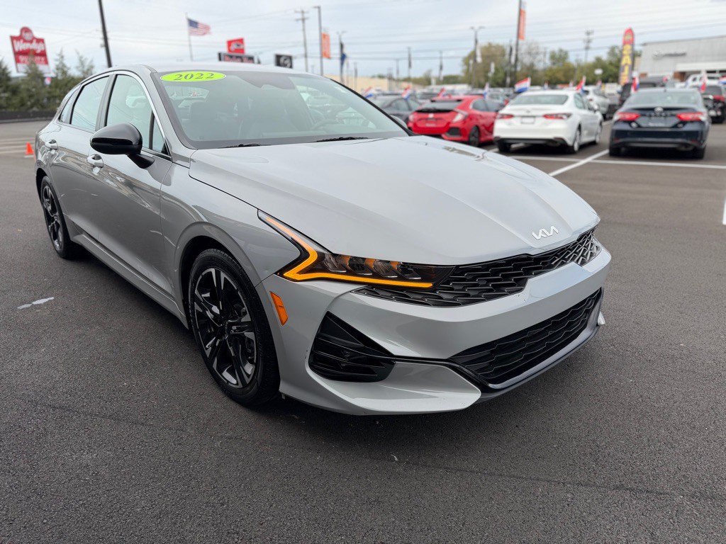 2022 Kia K5 Image 8