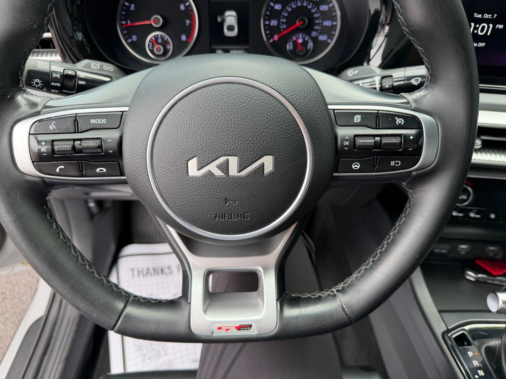 2022 Kia K5 Image 15