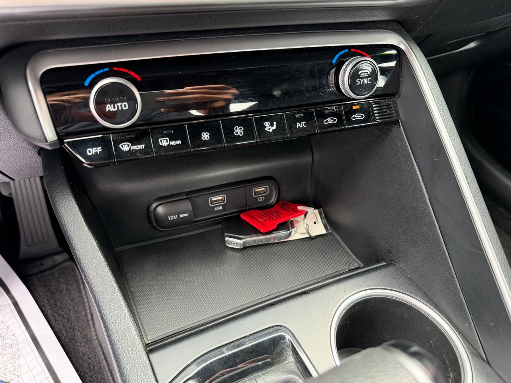 2022 Kia K5 Image 17
